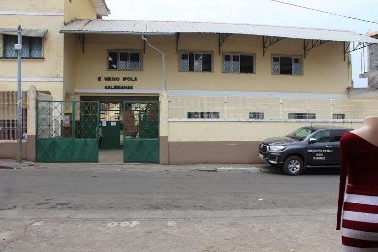 Colegio-EWaiso-Ipola-768x512