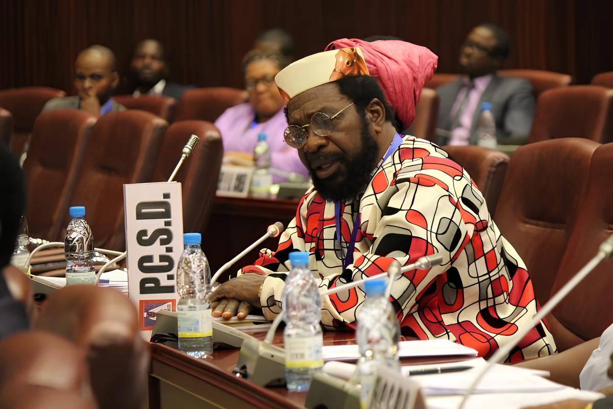 10.-.-Partido-de-la-Coalición-Social-y-Democrática-PCSD-Buenaventura-Monsuy-Asumu.1-600x400 (1)